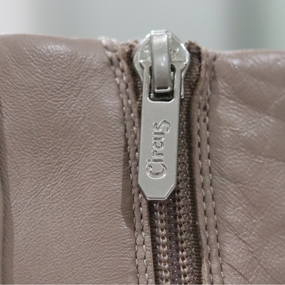 CIRCUS By Sam Edelman womens Bond Taupe gray Bootie block heel Sz 6 - Picture 10 of 14